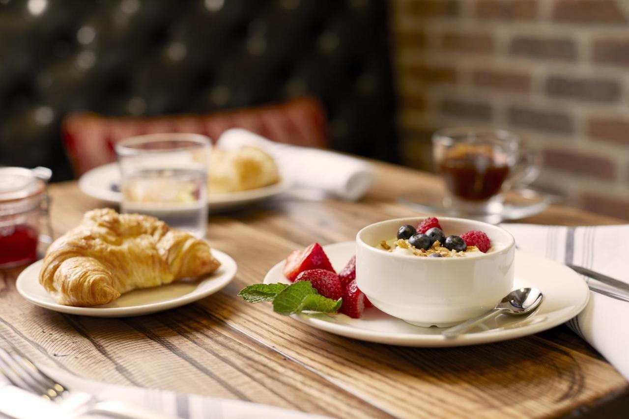 Archer Hotel Boston/Бърлингтън Екстериор снимка