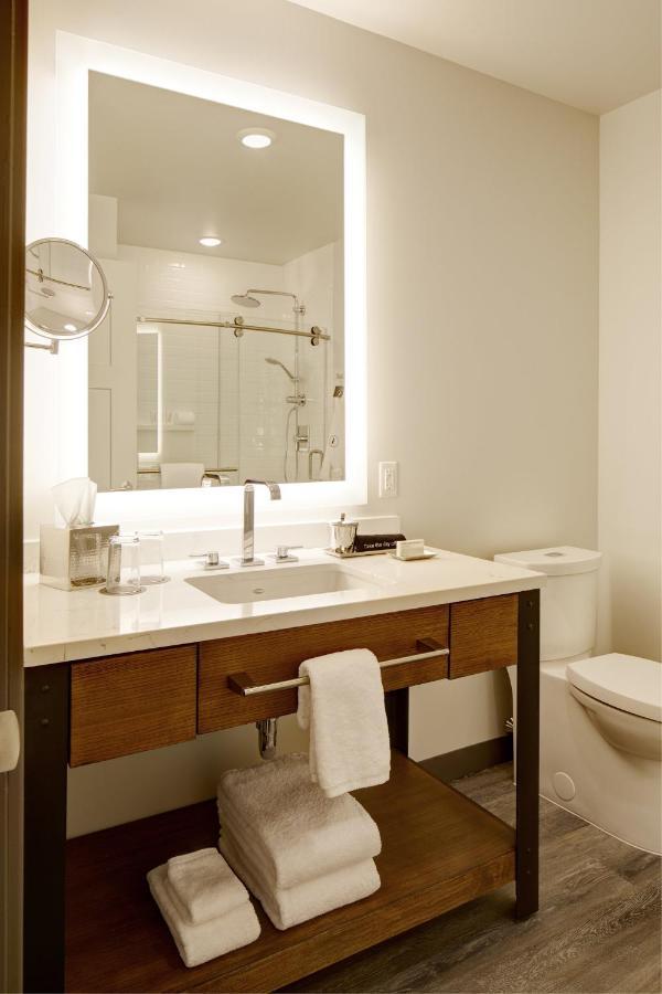 Archer Hotel Boston/Бърлингтън Екстериор снимка