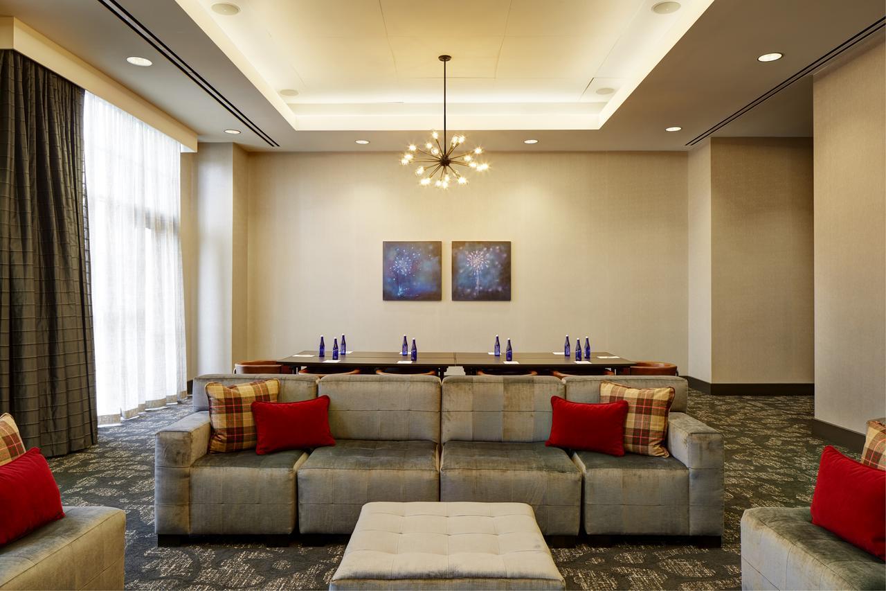 Archer Hotel Boston/Бърлингтън Екстериор снимка